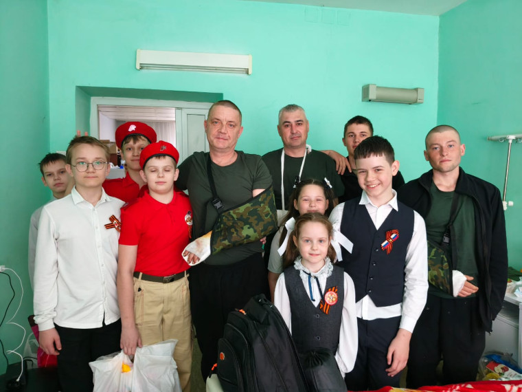 СВОих не бросаем!.